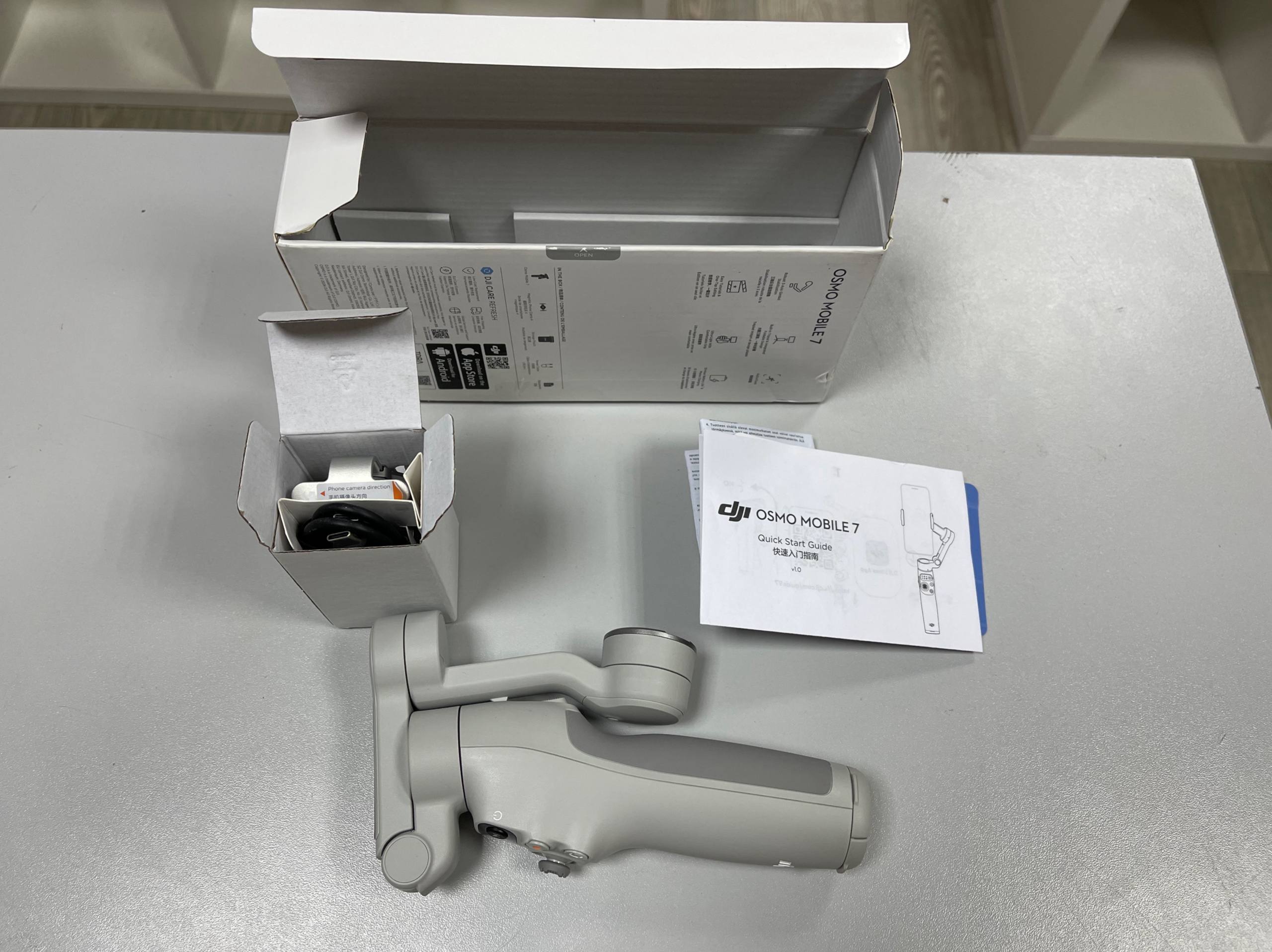 DJI Osmo Mobile 7 / стабилизатор (стедикам) для смартфона Б/У